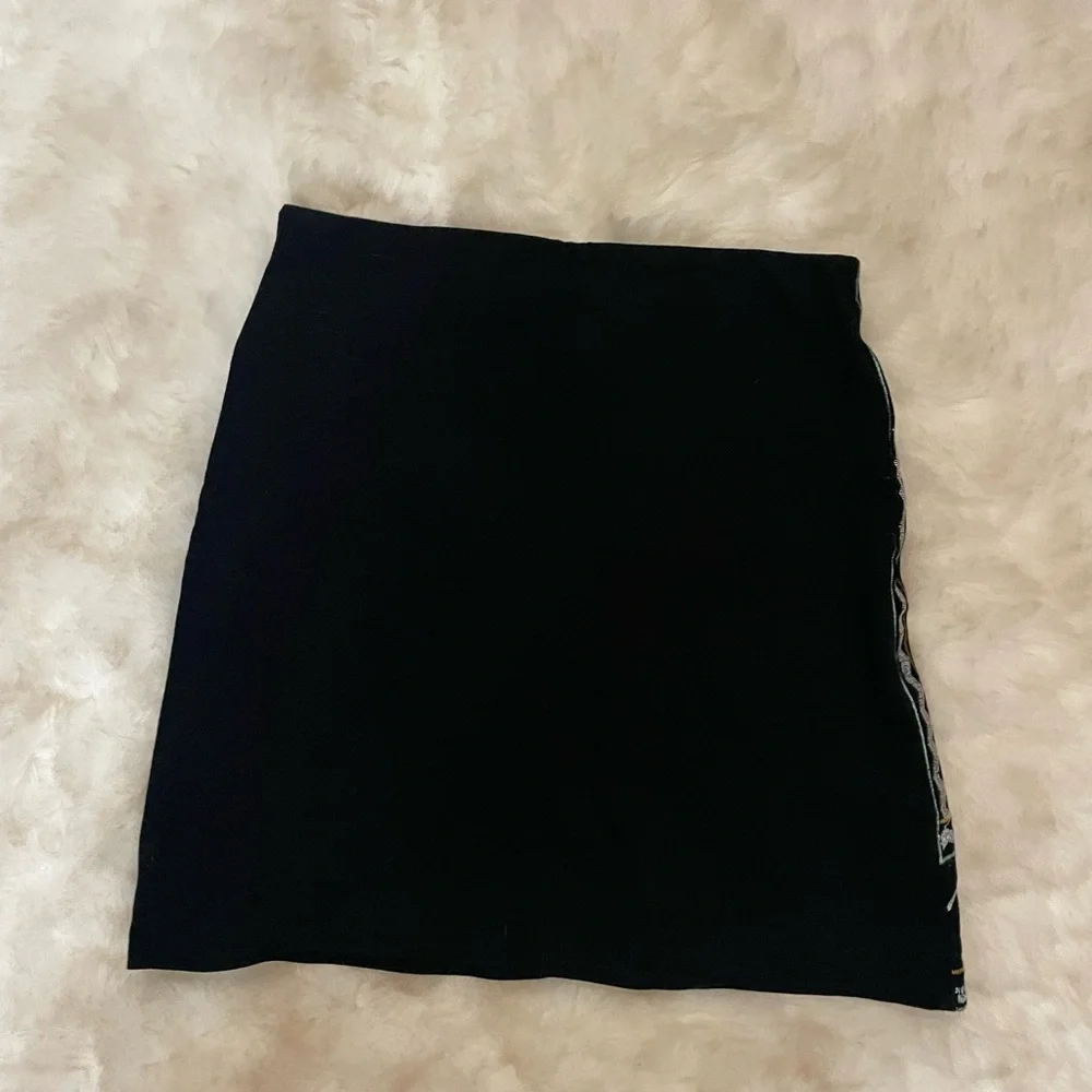 Francesca's Collections Black Red Embellished Mini Pencil Skirt small new nwt
